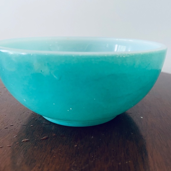 Small Vintage Fire King turquoise bowl, 5 in Fire king Mixing bowl, Vintage Bowl - Picture 2 of 4